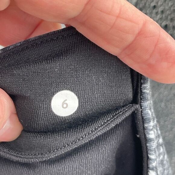 Lululemon Black Wunder Under Knit Pattern High-Rise Skinny Leggings Size 6 - Picture 5 of 5